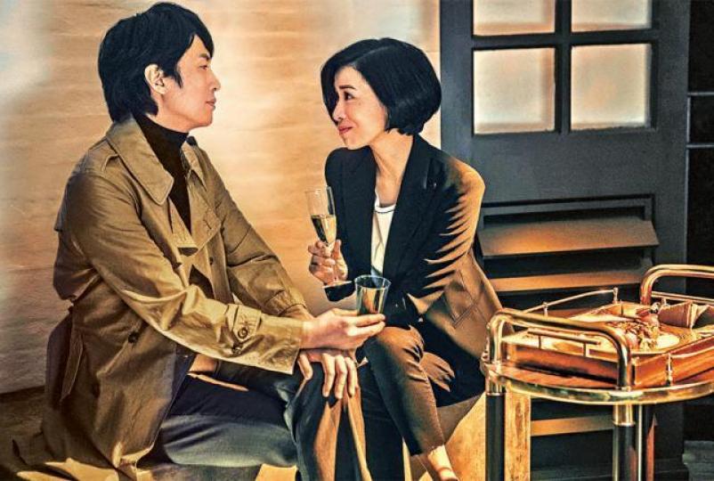 ■阿佘與子華合作的賀歲片《棟篤特工》,香港票房至前日已收近4,500萬。劇照■基仔(左)與子華是多年朋友,兩人早前合唱新歌《子華說》。資料圖片 ■阿佘與子華合作的賀歲片《棟篤特工》,香港票房至前日已收近4,500萬。劇照■基仔(左)與子華是多年朋友,兩人早前合唱新歌《子華說》。資料圖片