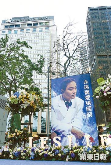 ■雖然哥哥已經離去,但依然活在唐唐(左)的心中。
■雖然哥哥已經離去,但依然活在唐唐(左)的心中。