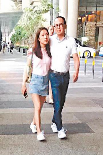 ■李澤楷與郭嘉文去年被拍到蜜遊新加坡。資料圖片■郭嘉文不時在Ig貼出愛貓圖。 ■李澤楷與郭嘉文去年被拍到蜜遊新加坡。資料圖片■郭嘉文不時在Ig貼出愛貓圖。