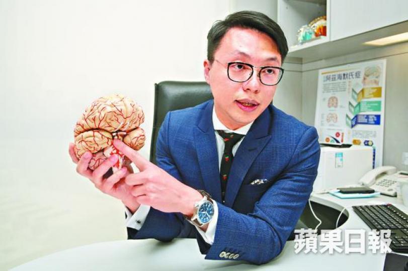 ■袁孟豪稱小童及長者免疫力弱，較易併發腦炎。