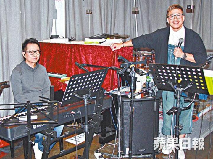 ■小肥(右)和雷柏熹昨日加緊綵排音樂會。 ■小肥(右)和雷柏熹昨日加緊綵排音樂會。