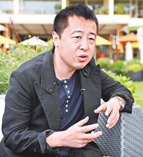 ■賈樟柯憑《江湖兒女》第5度殺入康城。資料圖片■由吳宇森(小圖)執導的《喋血雙雄》是港產片的經典。資料圖片■《江湖兒女》昨日發佈的先導預告中,背景歌曲為葉蒨文的《淺醉一生》。■彭妮露古絲的新作是康城開幕電影。美聯社 ■賈樟柯憑《江湖兒女》第5度殺入康城。資料圖片■由吳宇森(小圖)執導的《喋血雙雄》是港產片的經典。資料圖片■《江湖兒女》昨日發佈的先導預告中,背景歌曲為葉蒨文的《淺醉一生》。■彭妮露古絲的新作是康城開幕電影。美聯社