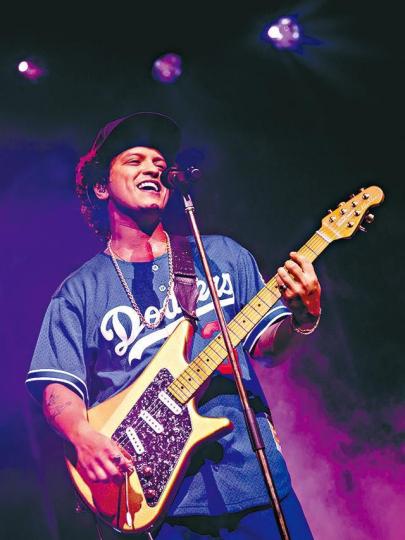 Bruno Mars 資料圖片G.E.M. Bruno Mars 資料圖片G.E.M.