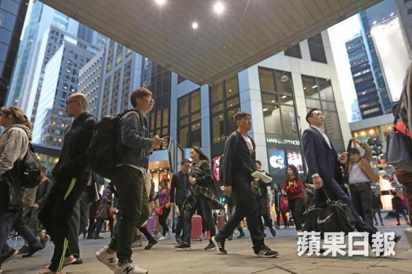 ■同一個人或出任多間企業的公司秘書。
