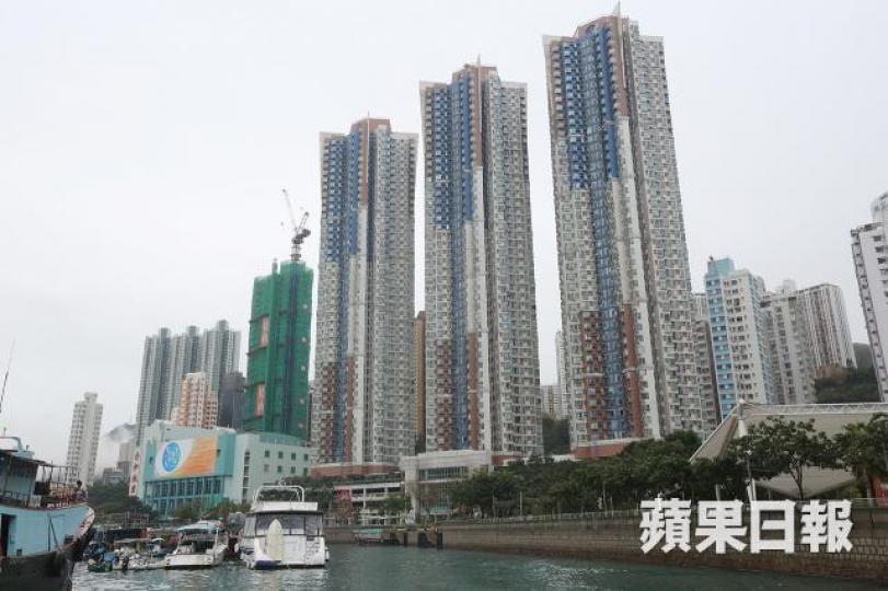 ■鴨脷洲夾屋悅海華庭3座極高層G室,本月初連補地價以750萬元成交,呎價17,564元。資料圖片 ■鴨脷洲夾屋悅海華庭3座極高層G室,本月初連補地價以750萬元成交,呎價17,564元。資料圖片