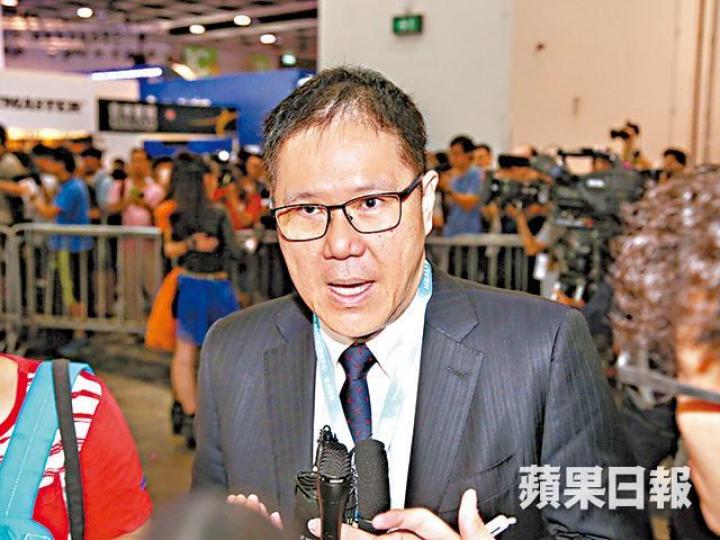 ■無綫高層鄭善強指配音組同事約滿後不獲續約。 ■無綫高層鄭善強指配音組同事約滿後不獲續約。