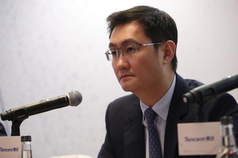 ■騰訊近期連番投資手遊以外業務,但股價反映有唔少投資者質疑。圖為騰訊主席馬化騰。資料圖片 ■騰訊近期連番投資手遊以外業務,但股價反映有唔少投資者質疑。圖為騰訊主席馬化騰。資料圖片