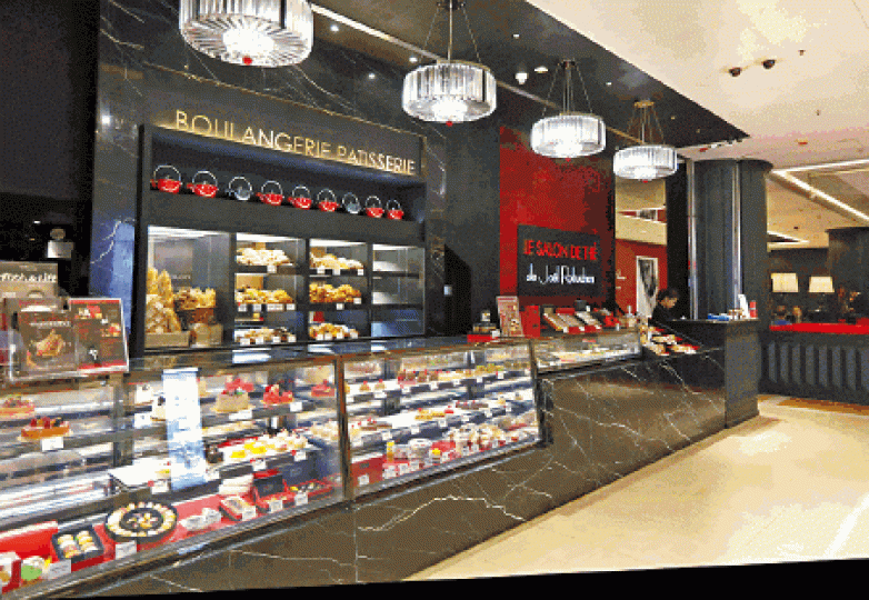 ■Robuchon在香港設有數間分店,遍佈香港及九龍。 ■Robuchon在香港設有數間分店,遍佈香港及九龍。