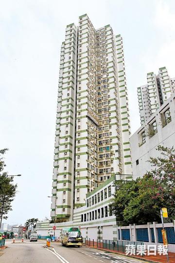 ■屯門碼頭慧豐園的管理費加幅高達20%。 ■屯門碼頭慧豐園的管理費加幅高達20%。