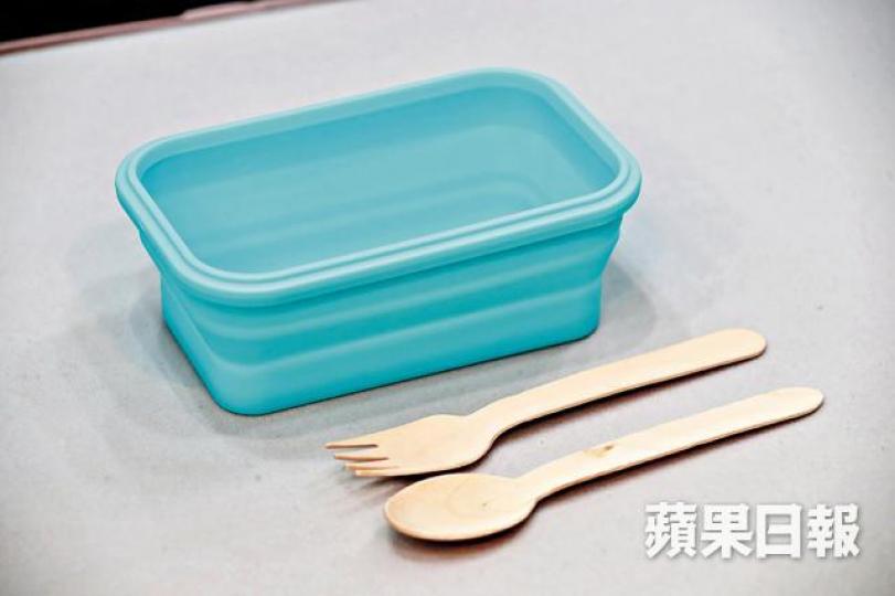 ■環保餐盒連餐具由社企BottleLess提供。何柏佳攝 ■環保餐盒連餐具由社企BottleLess提供。何柏佳攝