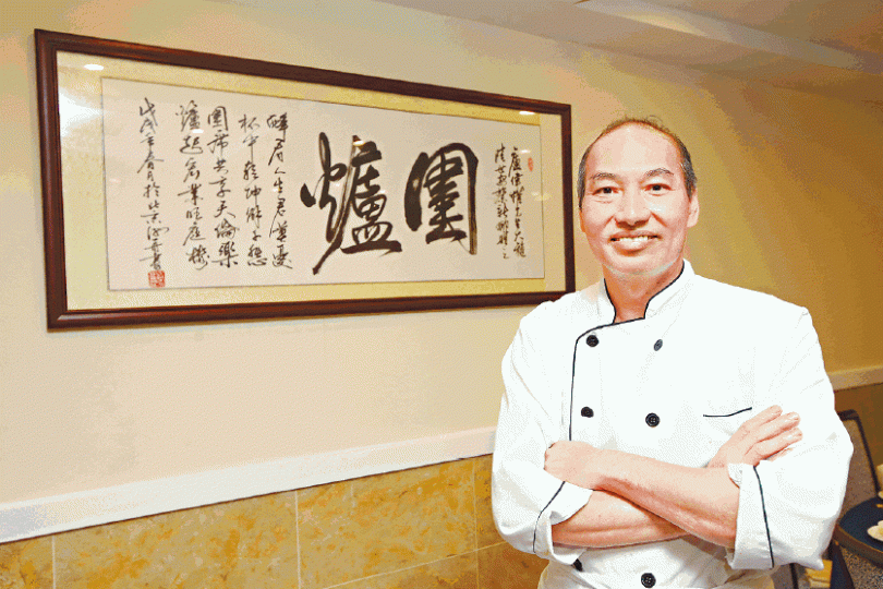 盧偉權為追夢,開設食肆「圍爐」煮順德菜。 盧偉權為追夢,開設食肆「圍爐」煮順德菜。