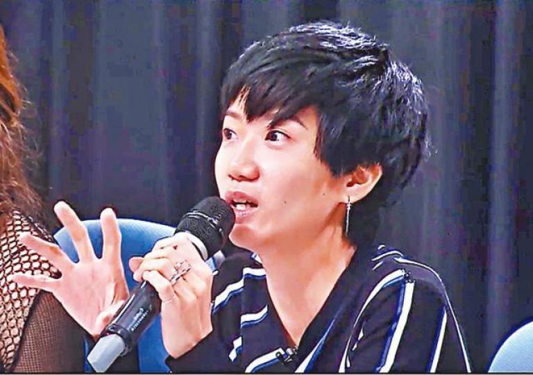 Ellen畀評語時話當年林二汶俾觀眾叫「豬扒」,佢同二汶同對方講多謝。電視圖片林二汶。資料圖片跳舞導師出身嘅肥仔,比拼舞蹈時施展渾身解數。電視圖片 Ellen畀評語時話當年林二汶俾觀眾叫「豬扒」,佢同二汶同對方講多謝。電視圖片林二汶。資料圖片跳舞導師出身嘅肥仔,比拼舞蹈時施展渾身解數。電視圖片