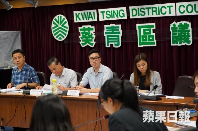記者旁聽上月底葵青區審核委員會，民政事務處在會議上透露，葵青警區一年有10次舉辦活動違規紀錄。黃文邦攝