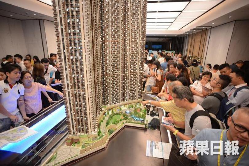 LP6發展商南豐雖不提供高按,但準買家可向中原或財務公司借,結果樓盤一開即熱賣。 資料圖片 LP6發展商南豐雖不提供高按,但準買家可向中原或財務公司借,結果樓盤一開即熱賣。 資料圖片
