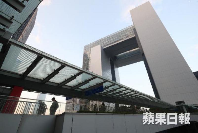 政府今年度計劃增聘48名AO,是回歸以來最多,起薪點增至53,195元。 政府今年度計劃增聘48名AO,是回歸以來最多,起薪點增至53,195元。