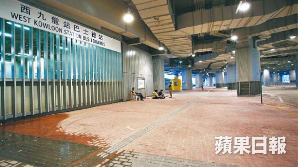 西九龍站巴士總站已於16日啟用。 西九龍站巴士總站已於16日啟用。