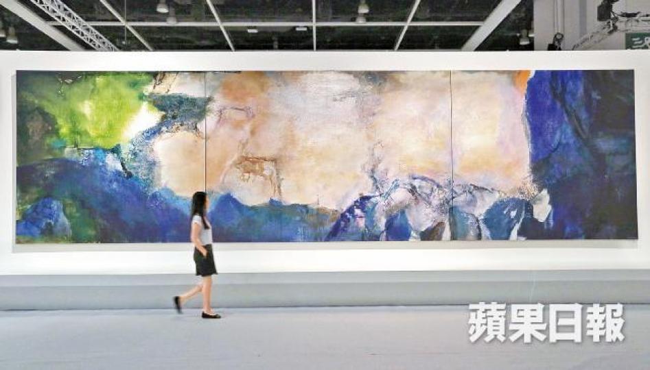 《1985年6月至10月》是趙無極的三聯屏作品中最大一幅。何頴賢攝 《1985年6月至10月》是趙無極的三聯屏作品中最大一幅。何頴賢攝