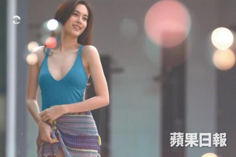 最靚變性人Poyd參演網劇《蝕日風暴》,大騷身材。Poyd為了查案參加富二代的泳池派對,卻慘被強姦。 最靚變性人Poyd參演網劇《蝕日風暴》,大騷身材。Poyd為了查案參加富二代的泳池派對,卻慘被強姦。