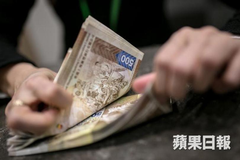 港滙短期內或跌至7.85水平。 港滙短期內或跌至7.85水平。