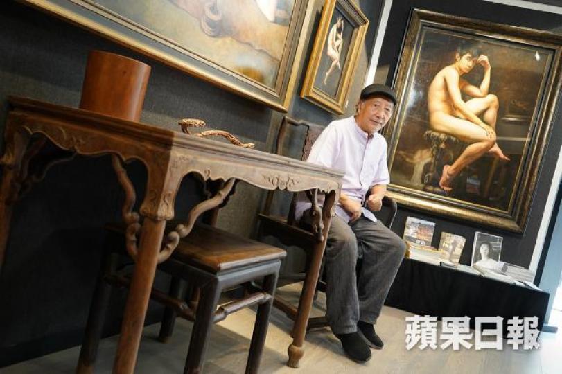 方毓仁開畫廊逾三十年。