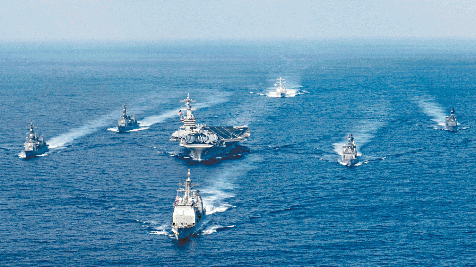 有報道指,美軍考慮於11月派太平洋艦隊,在南海與台灣周邊舉行軍事演習。圖為美國航母卡爾文森號。 有報道指,美軍考慮於11月派太平洋艦隊,在南海與台灣周邊舉行軍事演習。圖為美國航母卡爾文森號。