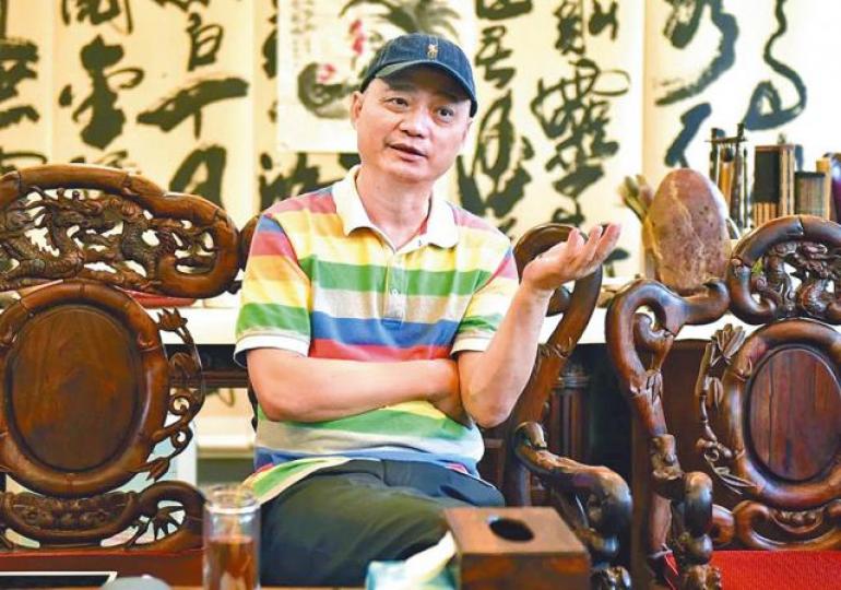 崔永元再收死亡威脅。范冰冰有份參演《大轟炸》,但名字已消失。有傳聞稱《大轟炸》將延期上映。 崔永元再收死亡威脅。范冰冰有份參演《大轟炸》,但名字已消失。有傳聞稱《大轟炸》將延期上映。