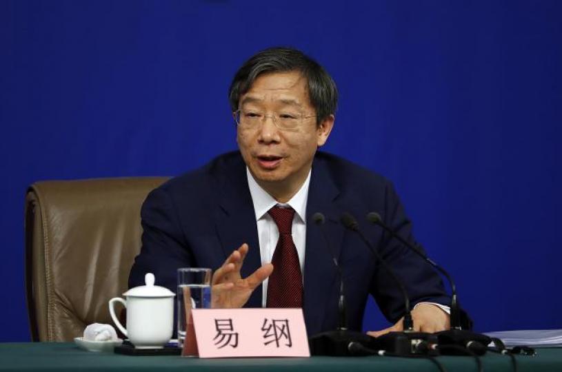 人行行長易綱曲線話畀大家知，未來政策有條件寬鬆，效應就等幾時浮現了。資料圖片