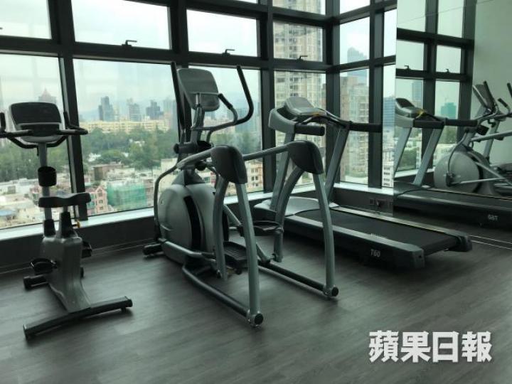 正確使用健身裝備有助操出強健體形。資料圖片 正確使用健身裝備有助操出強健體形。資料圖片