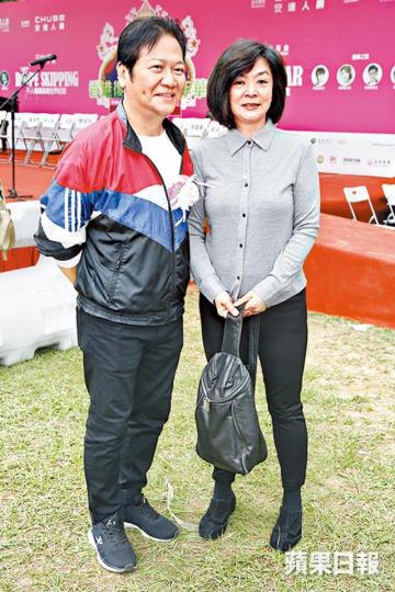 黃韻材和陳玉蓮昨日以復康大使身份出席活動。 黃韻材和陳玉蓮昨日以復康大使身份出席活動。