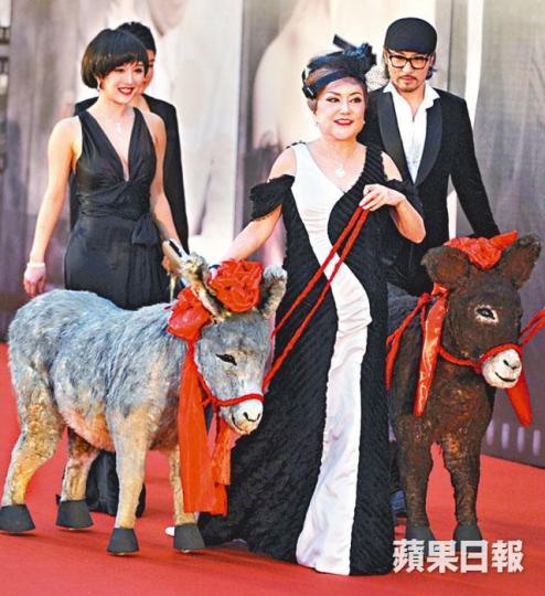 DaDa在2013年和音音姐(中)憑同一電影角逐金像獎女配角獎。資料圖片 DaDa在2013年和音音姐(中)憑同一電影角逐金像獎女配角獎。資料圖片