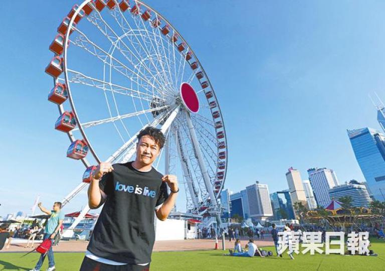 Eason表示為配合現場直播,演唱會當晚會增添人手。 Eason表示為配合現場直播,演唱會當晚會增添人手。