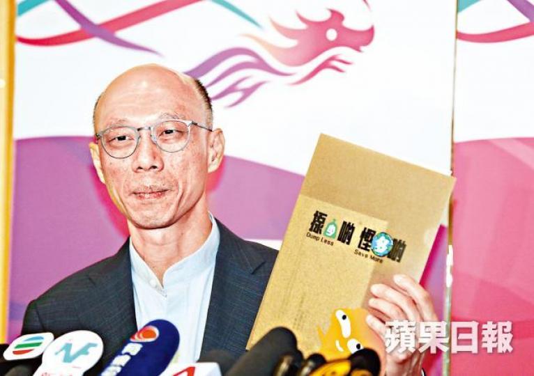 黃錦星稱會盡力爭取議員支持。李家皓攝 黃錦星稱會盡力爭取議員支持。李家皓攝