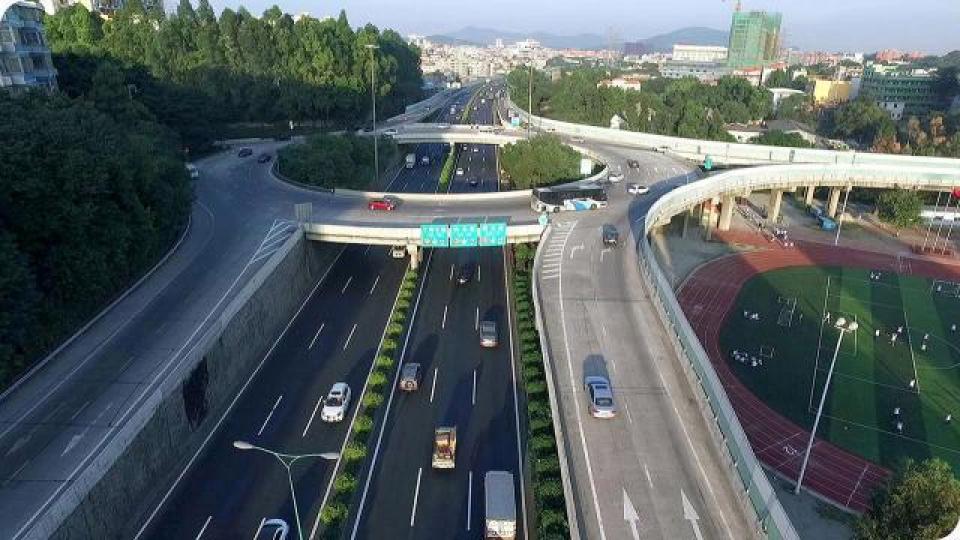 內地汽車股近日上升,公路股也加入炒作,越秀交通股價創出了歷史新高。互聯網圖片 內地汽車股近日上升,公路股也加入炒作,越秀交通股價創出了歷史新高。互聯網圖片
