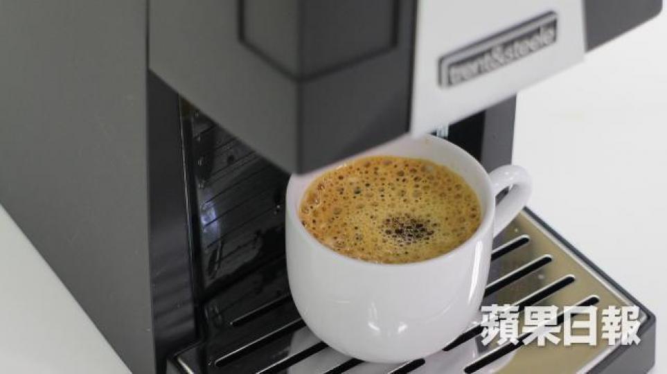 看飲食研究,咖啡在某些報道中是靈丹,同時又是另一些報道中的毒藥。對待這些「科學資訊」不需太認真。資料圖片 看飲食研究,咖啡在某些報道中是靈丹,同時又是另一些報道中的毒藥。對待這些「科學資訊」不需太認真。資料圖片