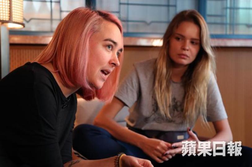 Pussy Riot成員Olya及Nika Pussy Riot成員Olya及Nika
