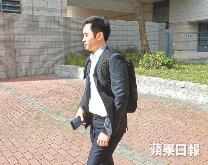被告徐恩健因交收含尼古丁成份的液體產品被判罰款。衞生署去年進行放蛇行動，事後發佈照片，展示涉案10樽霧化煙液體產品。