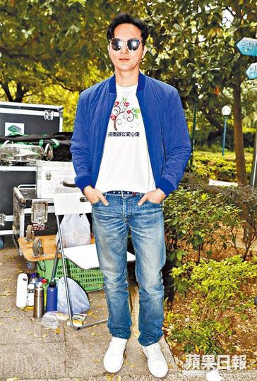 張智霖憶述當日因到外地拍戲,未能捐骨髓救人而深感遺憾。早前患有腦瘤的劉家聰昨表示,自病後眼界和想法都有所改變。 張智霖憶述當日因到外地拍戲,未能捐骨髓救人而深感遺憾。早前患有腦瘤的劉家聰昨表示,自病後眼界和想法都有所改變。