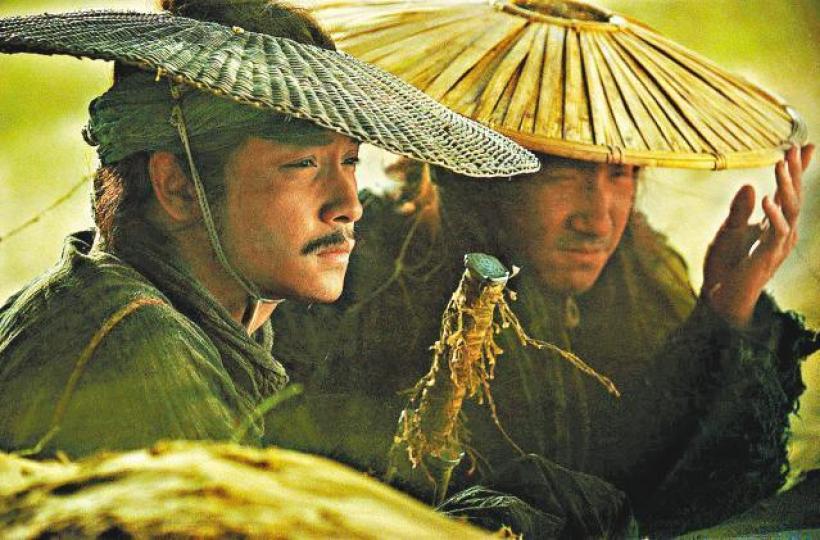 張國榮曾於電影《東邪西毒》飾演歐陽鋒;右為飾演洪七公的張學友。互聯網 張國榮曾於電影《東邪西毒》飾演歐陽鋒;右為飾演洪七公的張學友。互聯網