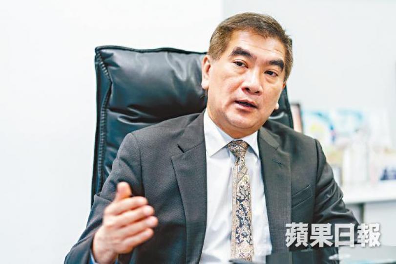 鍾國斌認為不能輕視美國對港「出手」的危險性。陳運鴻指美國是香港珠寶業最重要市場,業界轉型有難度。倘香港失去獨立關稅地位,不僅打擊出口貿易,更恐影響金融中心地位。資料圖片 鍾國斌認為不能輕視美國對港「出手」的危險性。陳運鴻指美國是香港珠寶業最重要市場,業界轉型有難度。倘香港失去獨立關稅地位,不僅打擊出口貿易,更恐影響金融中心地位。資料圖片