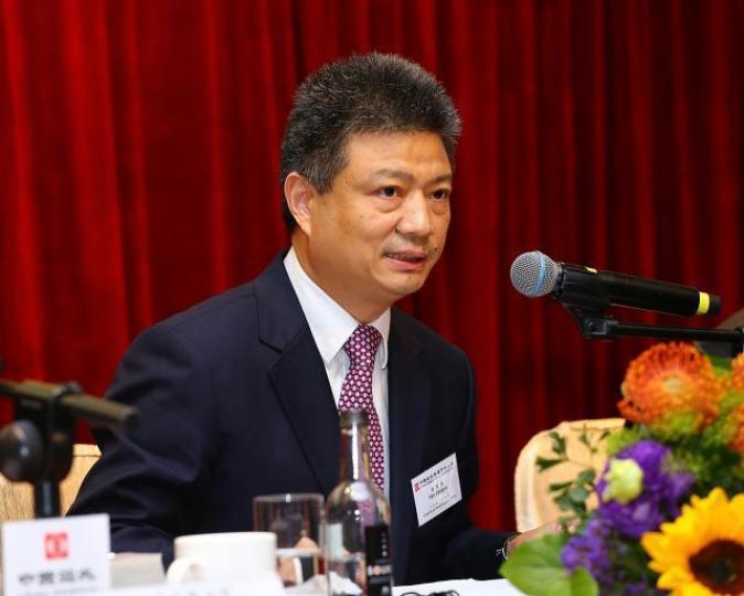 中國海外宏洋估值吸引,現價存在頗大上升空間。圖為集團主席顏建國。 資料圖片 中國海外宏洋估值吸引,現價存在頗大上升空間。圖為集團主席顏建國。 資料圖片