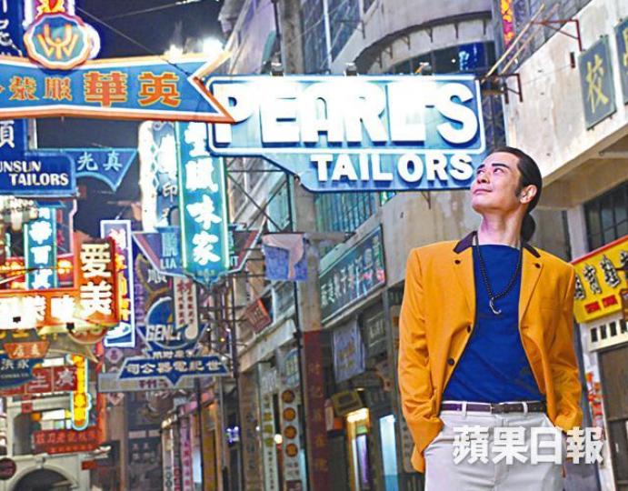 鄭嘉穎原以為自己拍過很多打戲,但原來只屬小兒科。八爺袁和平(左)令鄭嘉穎明白到甚麼是「大師要求高」。 鄭嘉穎原以為自己拍過很多打戲,但原來只屬小兒科。八爺袁和平(左)令鄭嘉穎明白到甚麼是「大師要求高」。