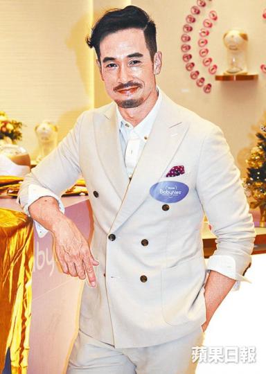 陳豪育有兩子一女,坦承出席仔女活動已令他分身不暇。 陳豪育有兩子一女,坦承出席仔女活動已令他分身不暇。