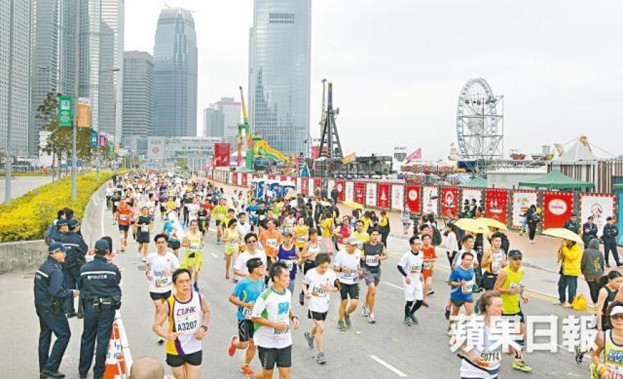 事主2015年參加渣打馬拉松出事。資料圖片