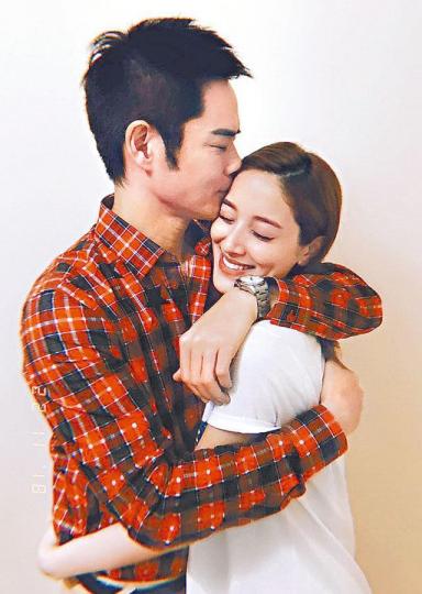 嘉穎與陳凱琳昨日齊齊以一個「帥」字,公佈胎兒是男B。資料圖片互聯網圖片 嘉穎與陳凱琳昨日齊齊以一個「帥」字,公佈胎兒是男B。資料圖片互聯網圖片