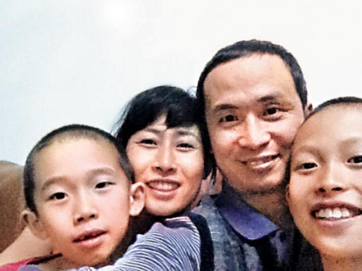 謝燕益與原珊珊夫婦欲聲援李文足受阻。　資料圖片