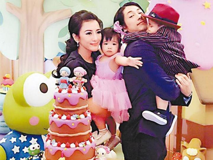 藤岡靛與印尼籍華裔太太Vanina於12年結婚。資料圖片藤岡靛家中共有四兄弟姊妹，胞妹藤岡麻美曾加入日本女團，現於台灣發展。互聯網圖片