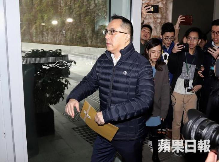 長實代表入標啟德地。譚德潤攝 長實代表入標啟德地。譚德潤攝