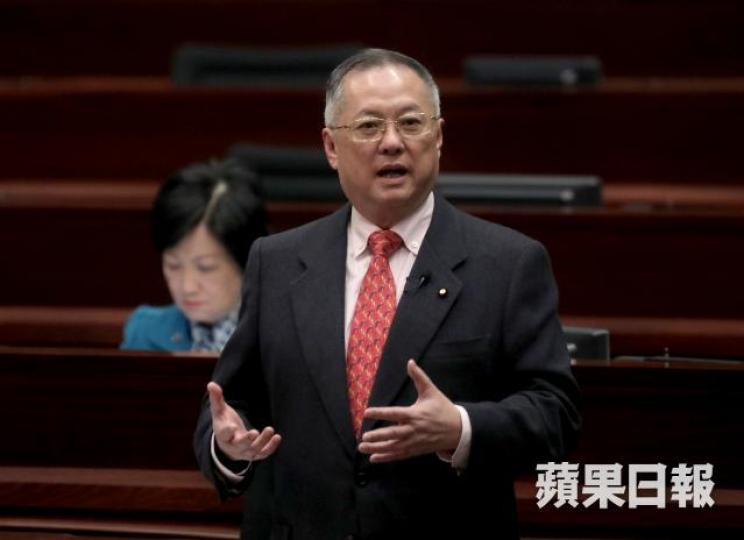 張宇人指60至65歲的人士可考慮投身飲食業。 張宇人指60至65歲的人士可考慮投身飲食業。