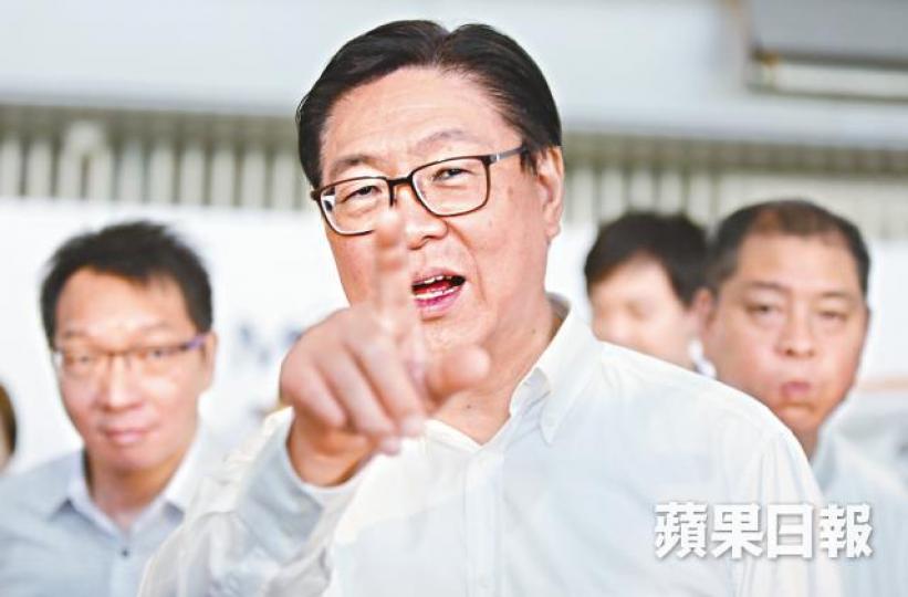 去年高鐵事故頻生,馬時亨被傳媒追問時發表「OK論」。 去年高鐵事故頻生,馬時亨被傳媒追問時發表「OK論」。