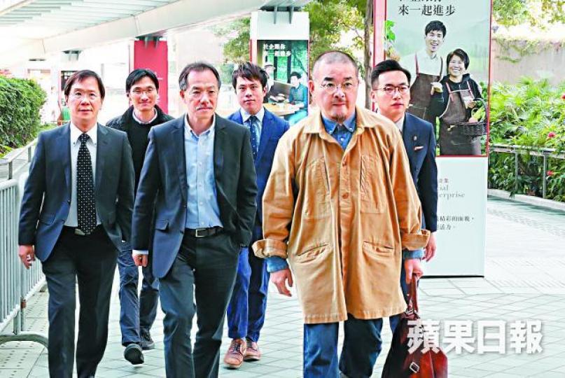 六名民主派議員昨與署理特首張建宗等會面,要求取消收緊長者綜援。何家達攝 六名民主派議員昨與署理特首張建宗等會面,要求取消收緊長者綜援。何家達攝